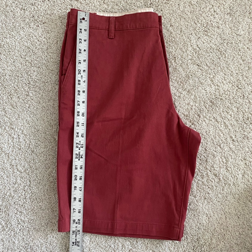 Dockers Men's Flat-Front Shorts in Brick Red - Picture 7 of 7